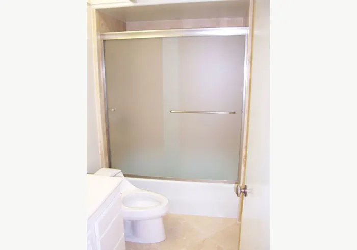 Frameless Bypass Tub Enclosure in Chula Vista, CA